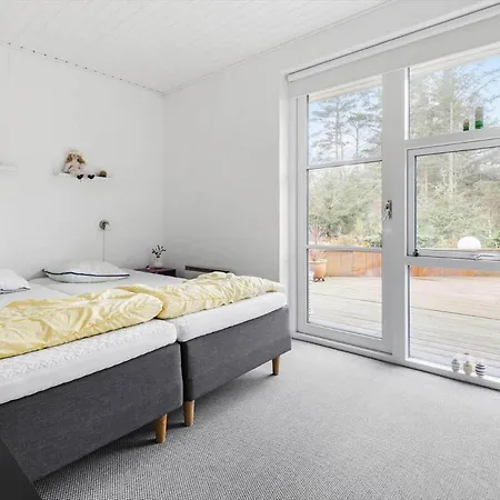 1481-aakirkeby-poserekrogen-19 بيت للعطل *